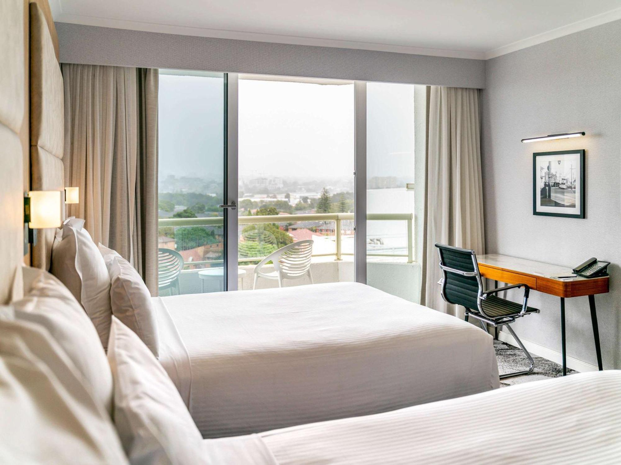 Novotel Sydney Brighton Beach Eksteriør bilde